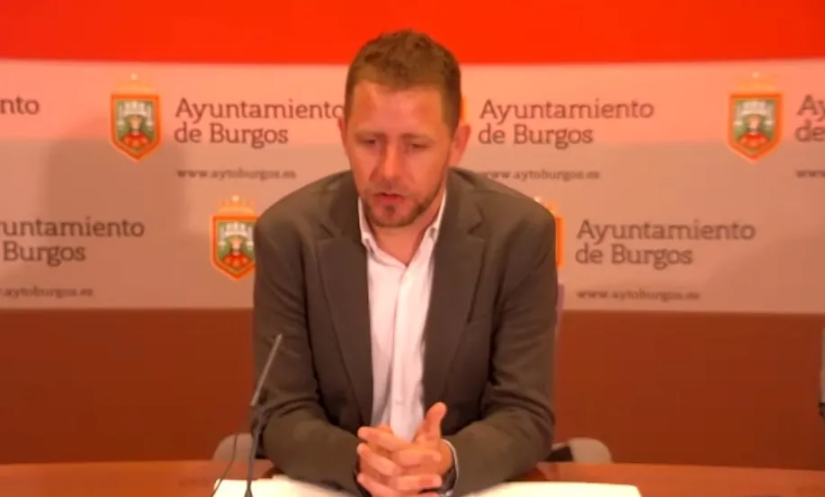 Josué Temiño reconoce que el Centro de Tratamiento de Residuos de Cortes necesita una importante inversión