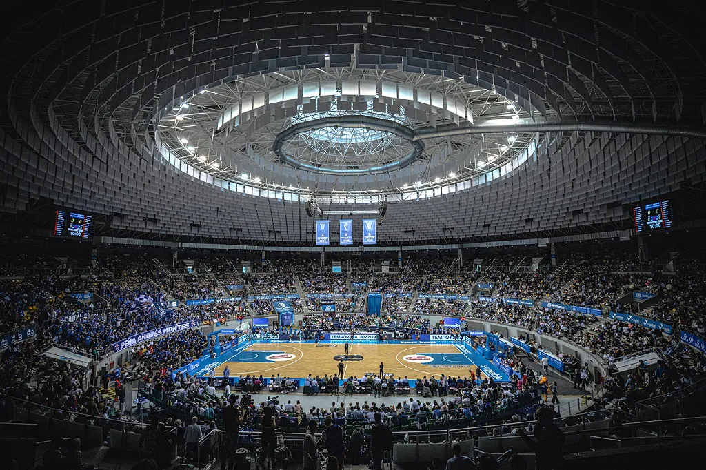 El equipo de Gobierno asegura que los nuevos vestuarios del Coliseum no corren peligro