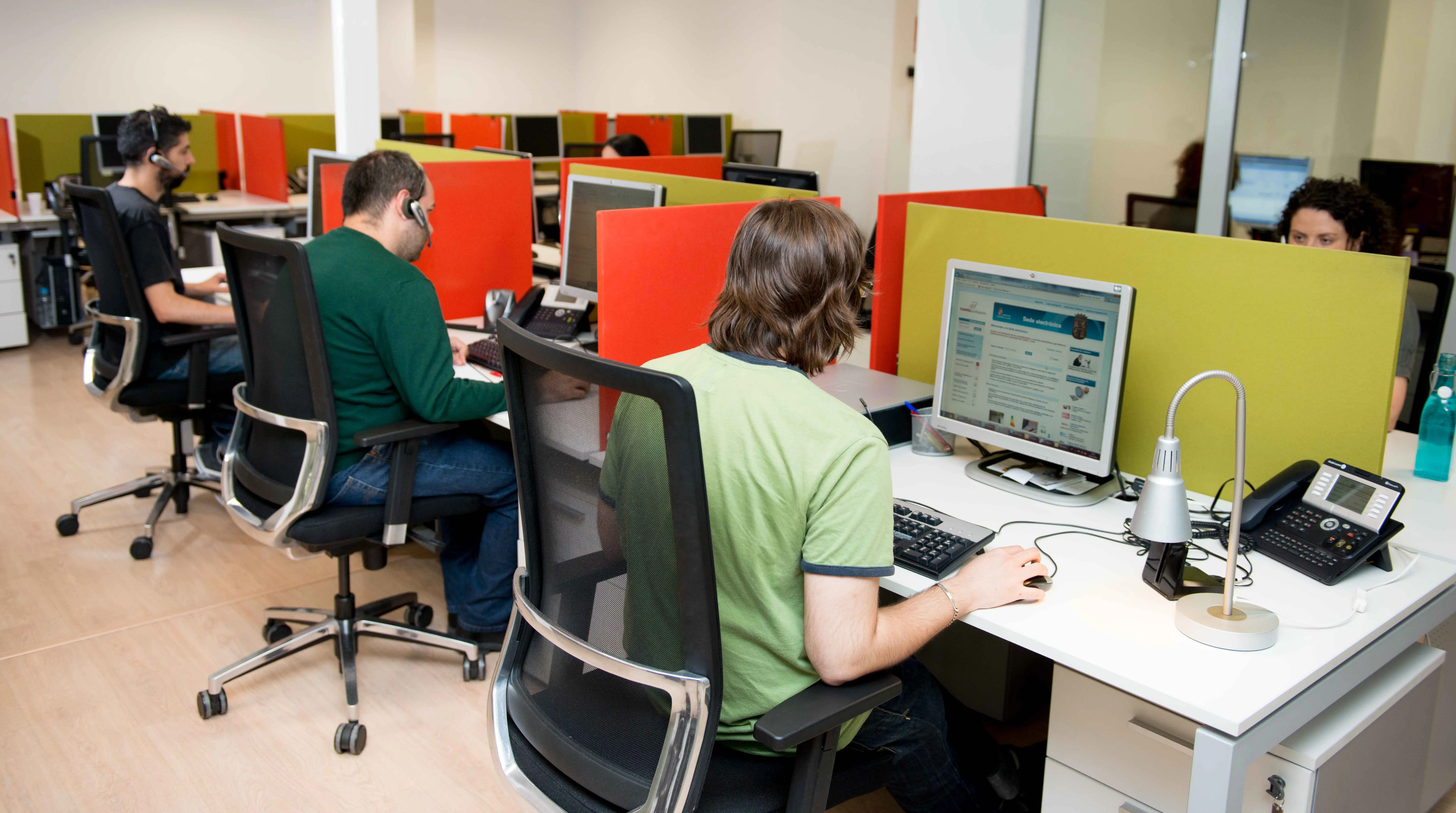Las claves del éxito del teléfono 012 de la Junta de Castilla y León: nuevos servicios para cubrir nuevas necesidades