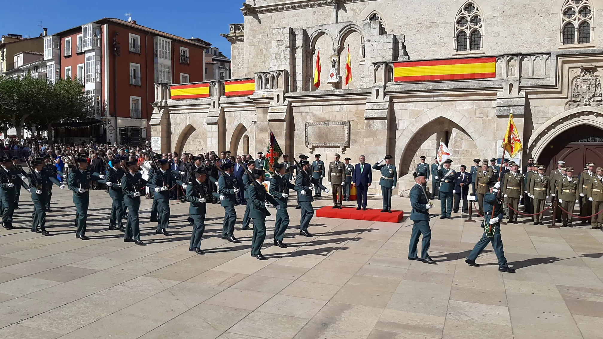 La Guardia Civil celebra su Patrona junto a la Catedral