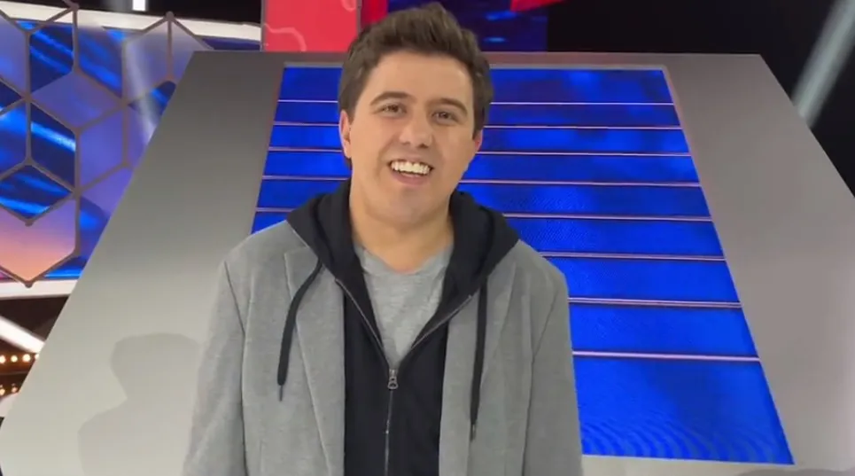 El burgalés Orestes, exconcursante de Pasalapabra, vuelve a la pantalla