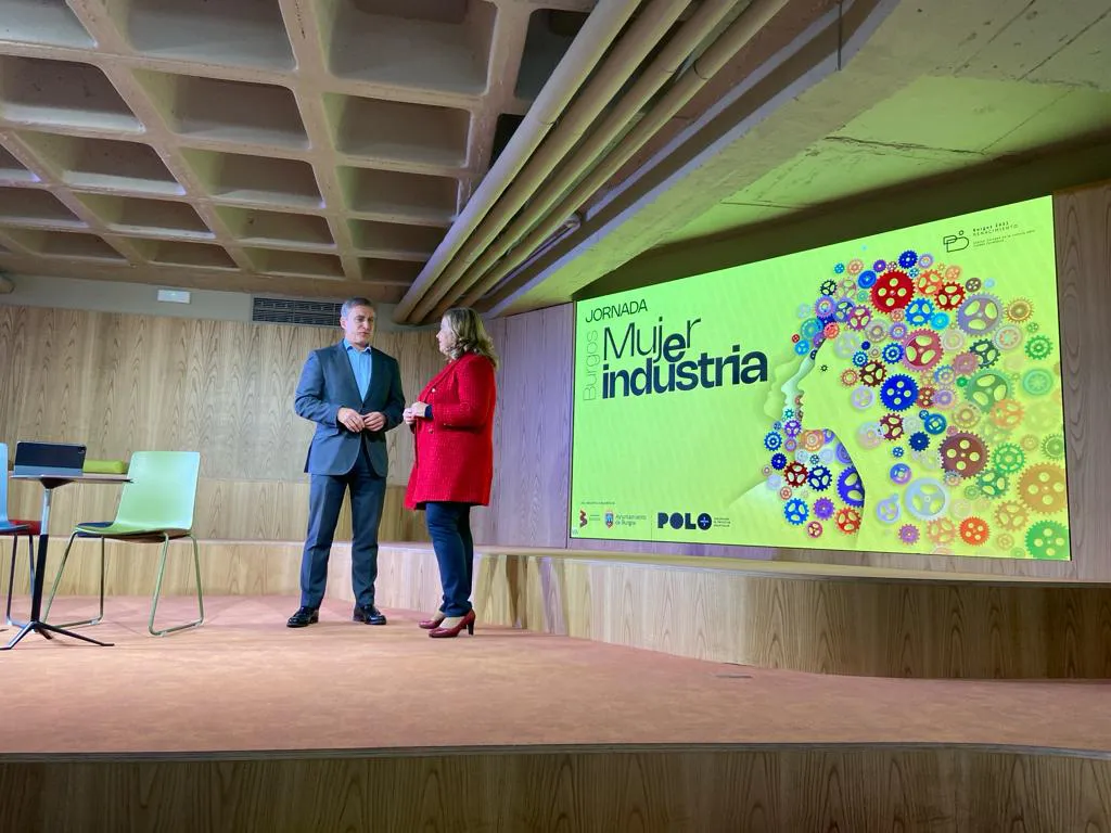 Economía y Empresa Burgos: La jornada ‘Mujer e Industria’ organizada por POLO positivo y el Ayuntamiento destaca la contribución de las mujeres en el ámbito industrial