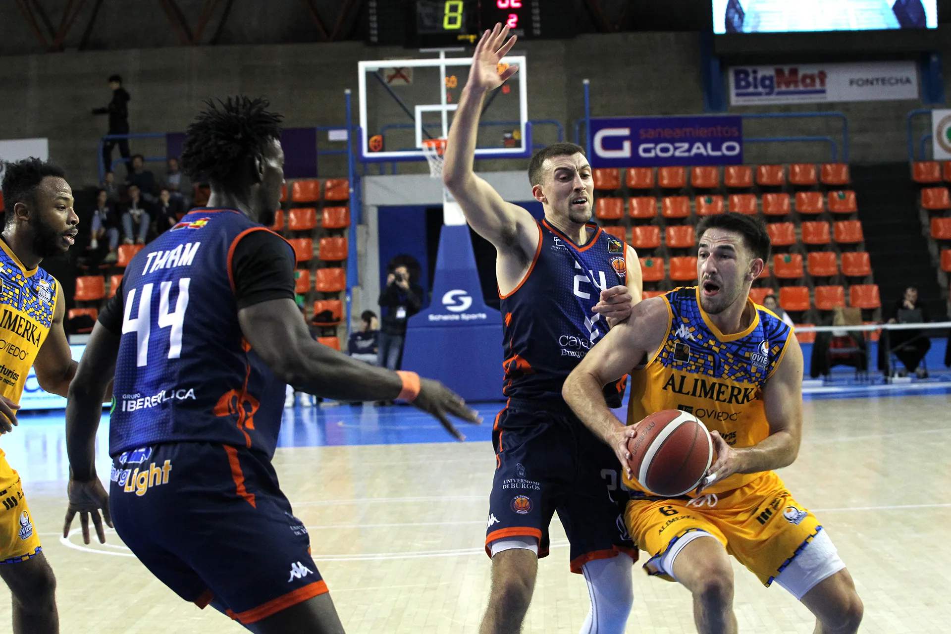 Baloncesto Burgos: Victoria convincente de Grupo Ureta Tizona ante Alimerka Oviedo (109-93)