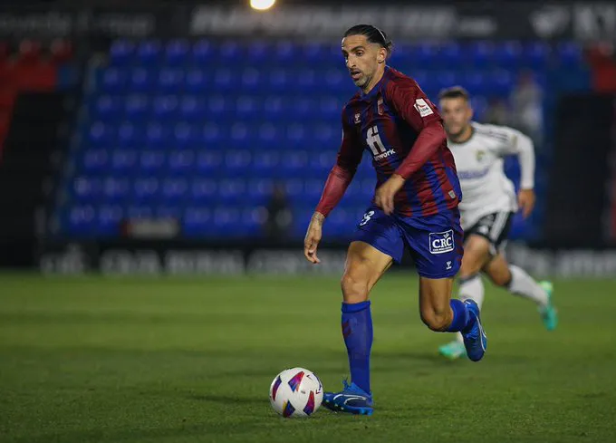 El Burgos CF pierde ante el Eldense y continúa sin puntuar fuera de casa (2-0)