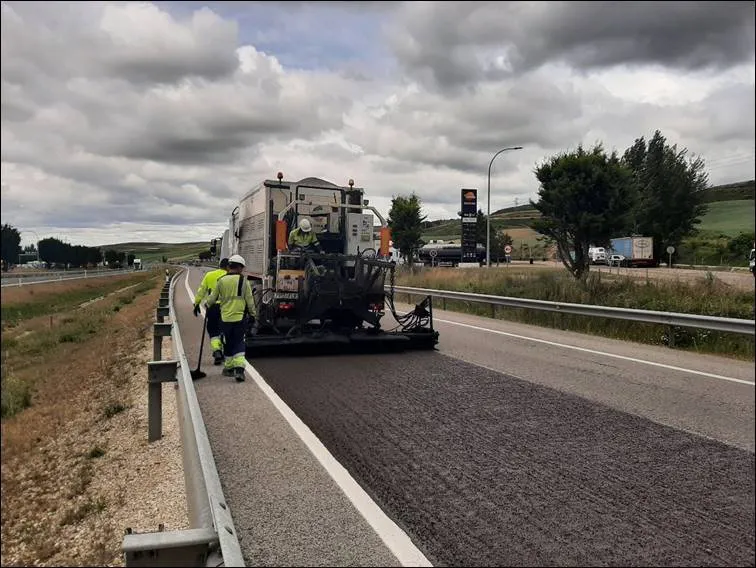 Formalizan por 11,9 ME un contrato para conservación de carreteras en Burgos