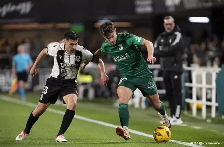 Fútbol Burgos: El mejor Burgos CF asalta Cartagonova (0-3)