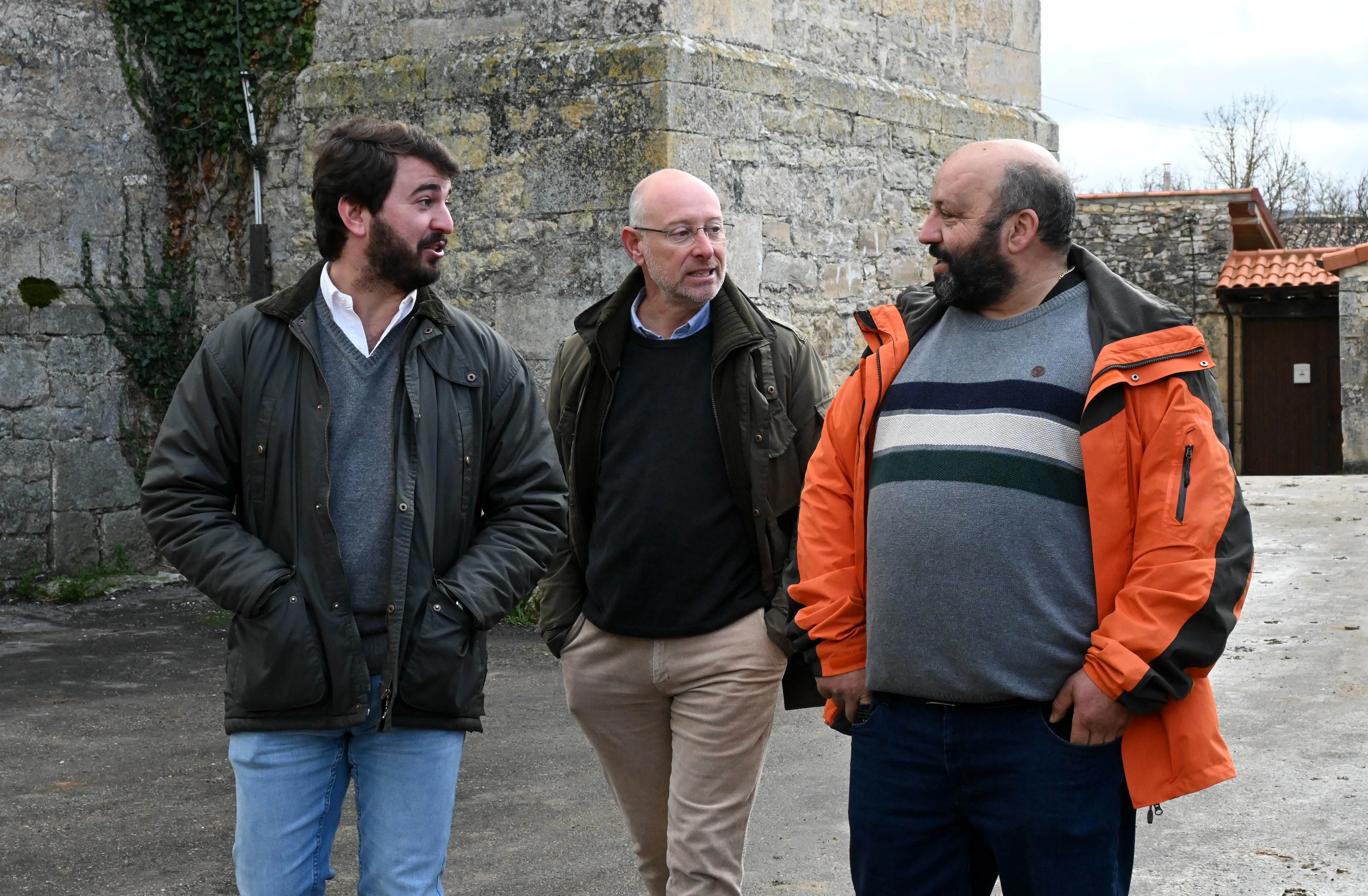García-Gallardo pide al Gobierno central que proteja menos al lobo y más a los ganaderos
