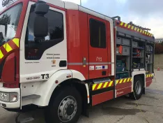 Dos personas atrapadas tras el vuelco de un turismo en Burgos