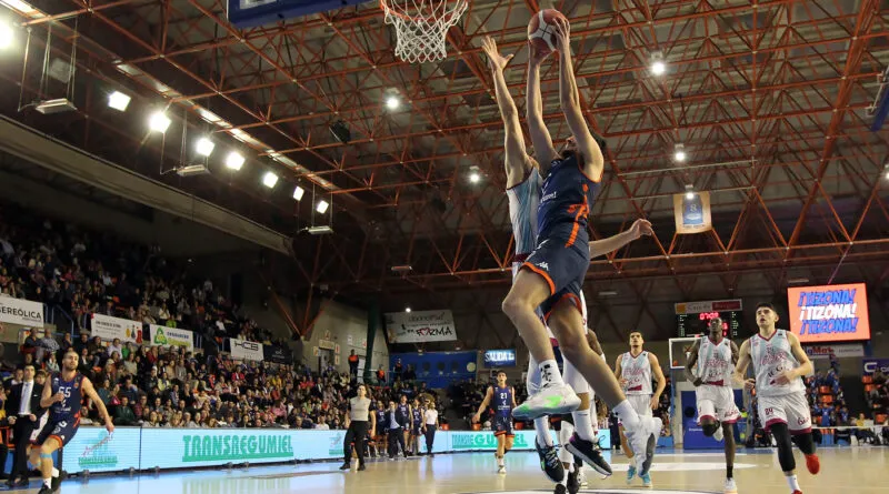 El Tizona cae en casa ante un Lleida en racha (72-79)