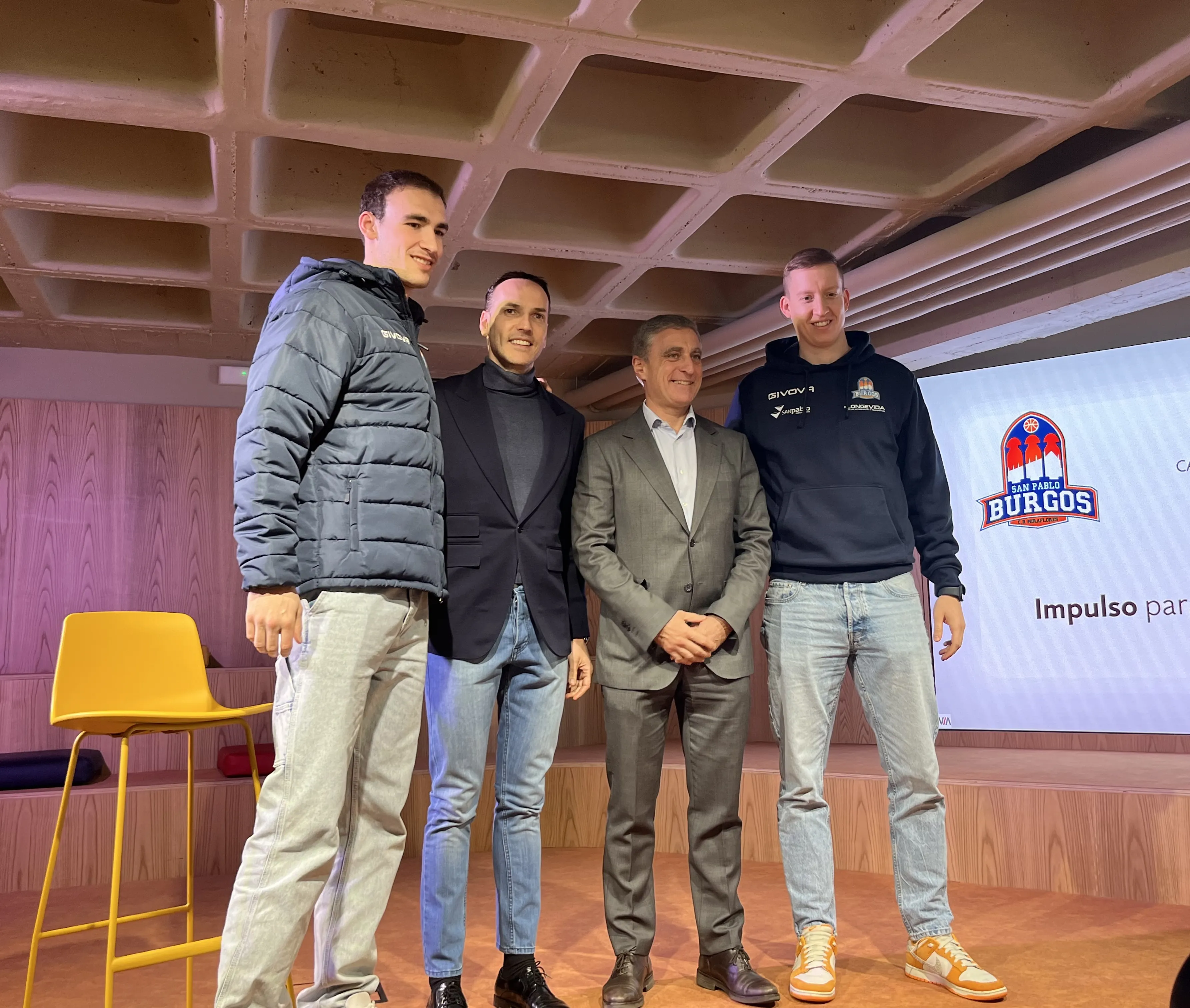 Baloncesto Burgos: Novena temporada de unión entre el San Pablo Burgos y la Fundación Caja de Burgos