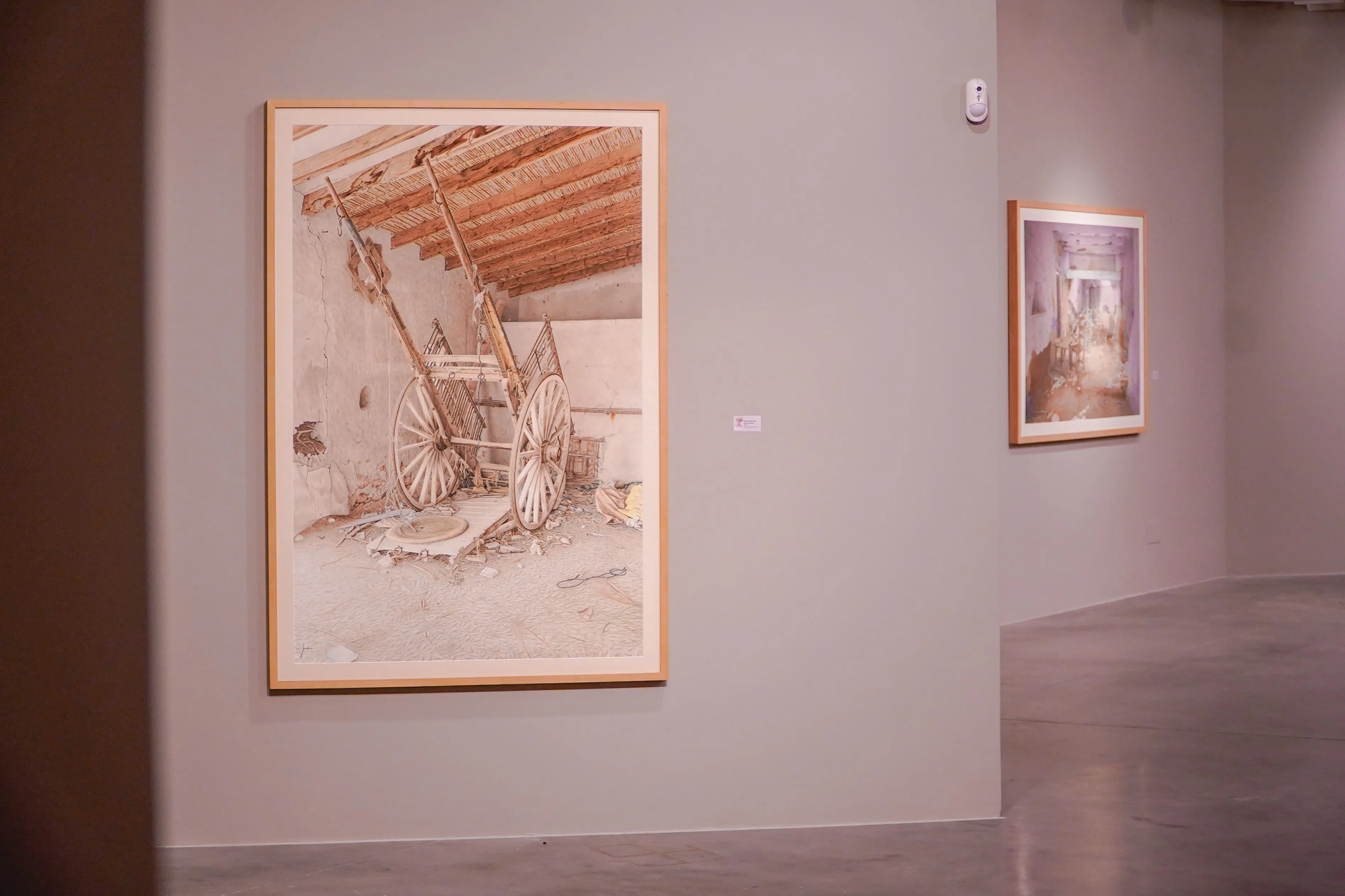 Saorin deslumbra con su exposición Al límite del tiempo