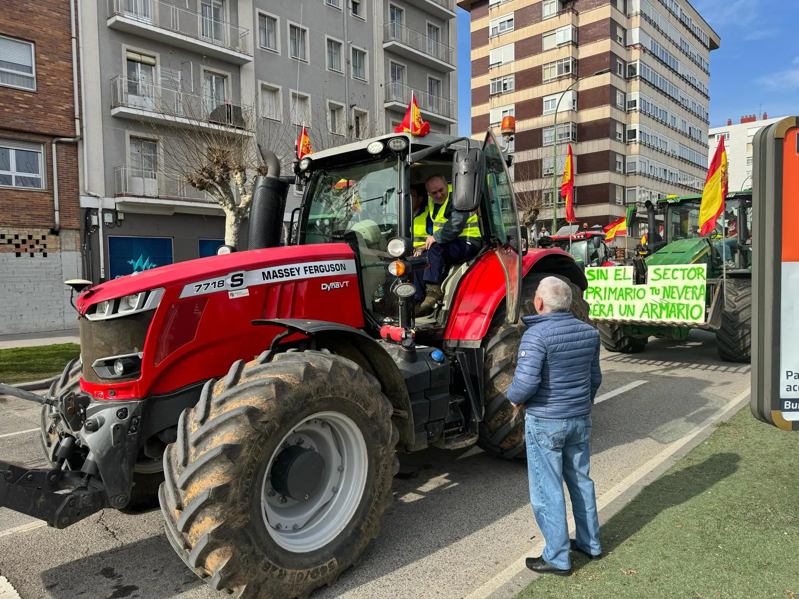 Foto 14 - Cerca de 1.600 tractores en la provincia de Burgos reivindican dignidad para el campo