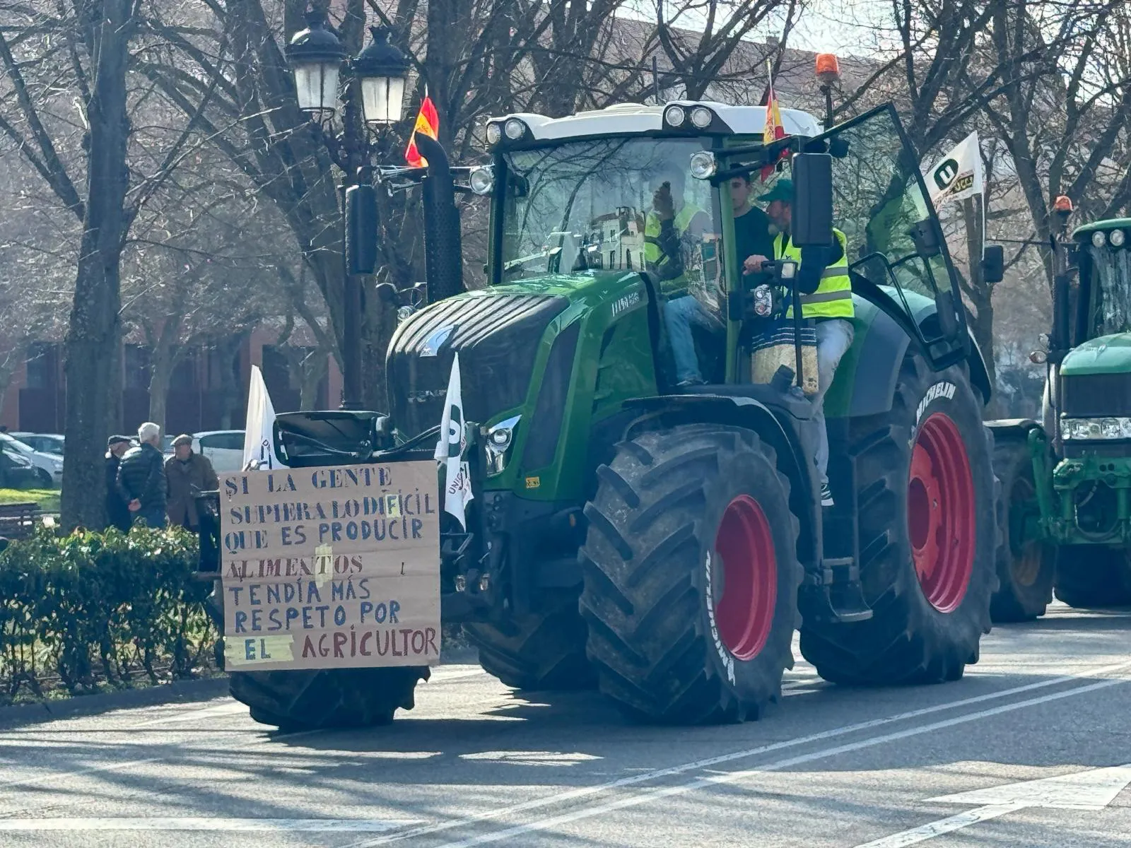 Foto 15 - Cerca de 1.600 tractores en la provincia de Burgos reivindican dignidad para el campo