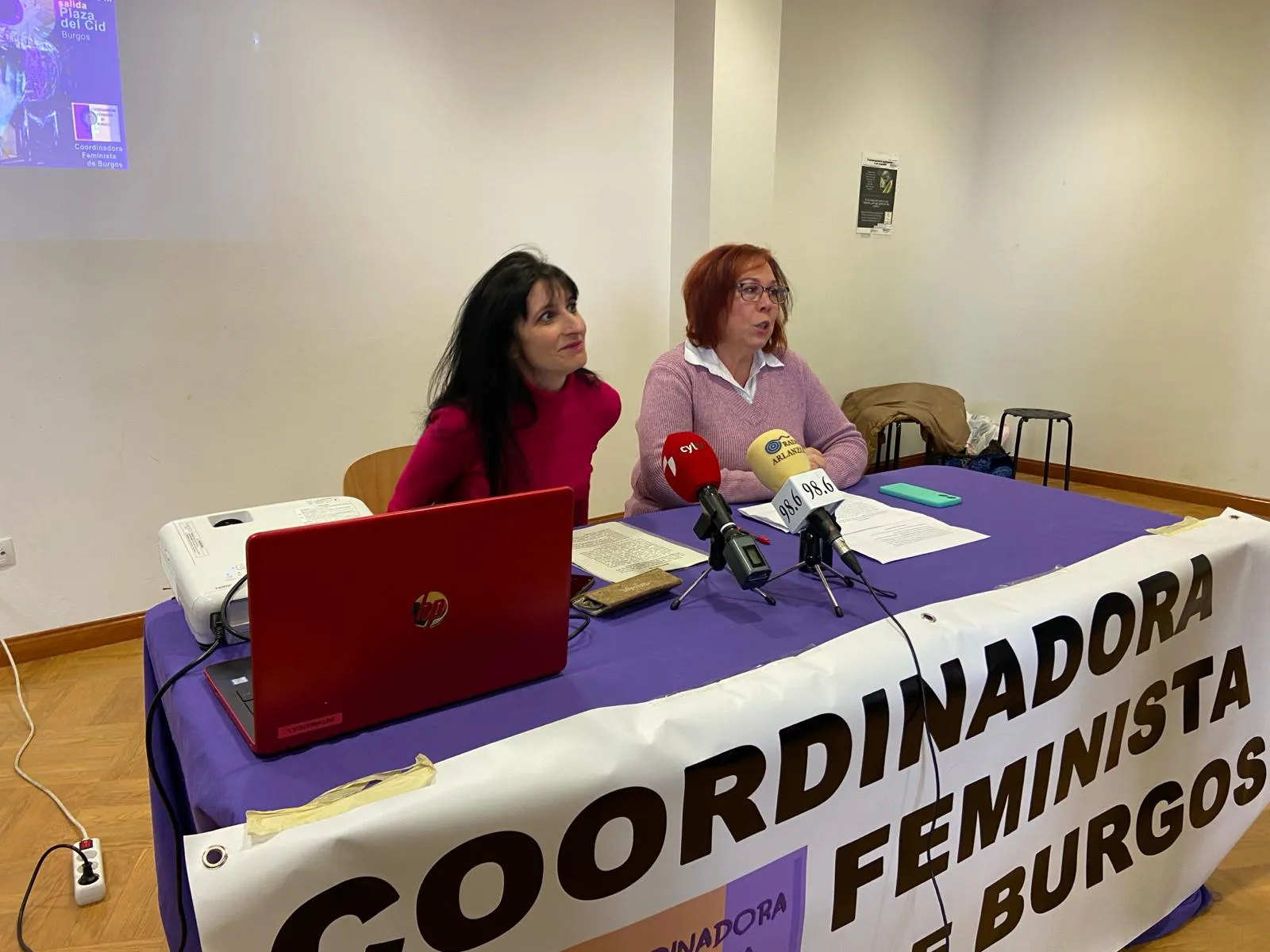 Manifestación 8M: Mujer, paz y abolición