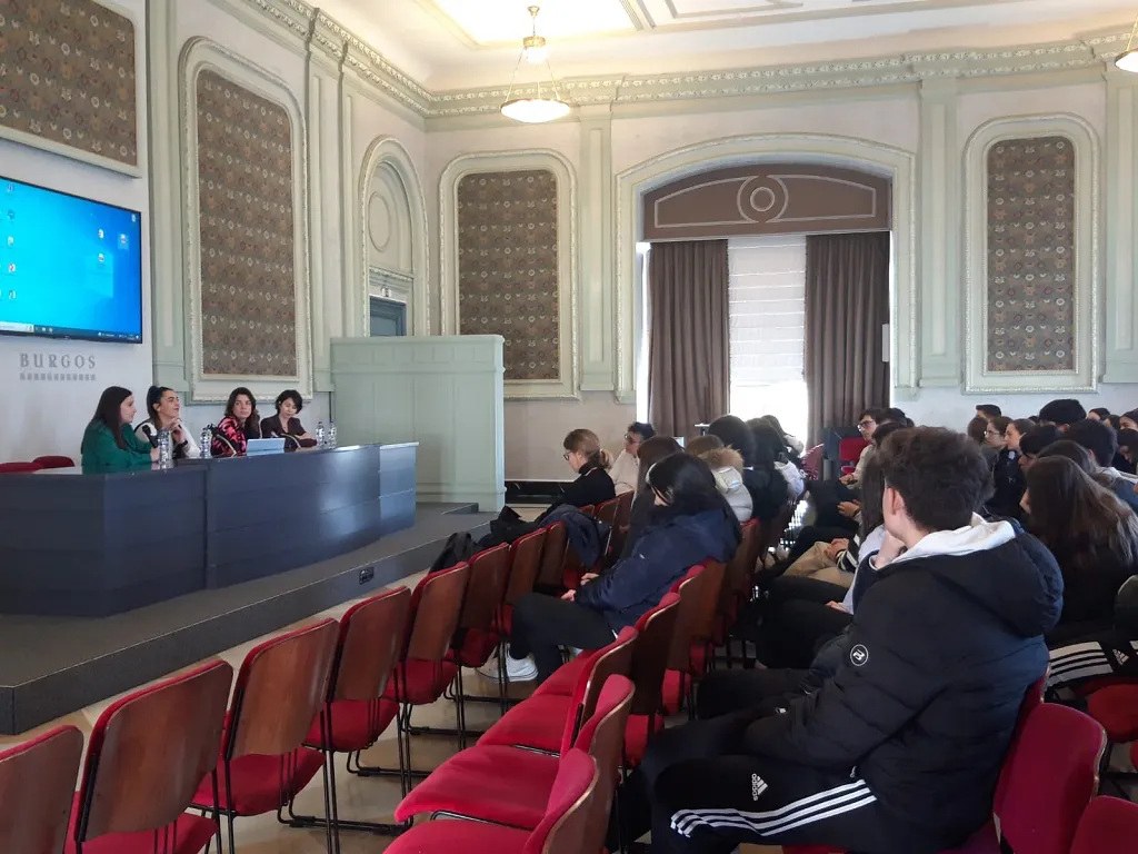 Animan a los estudiantes a desarrollar carreras tecnológicas sin ponerse barreras de ningún tipo