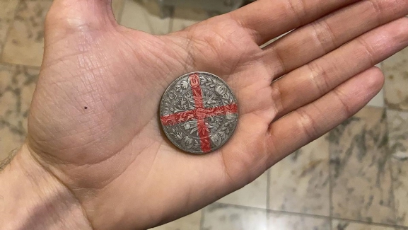 Burgos abre la tradición del juego de las chapas a ocho bares de la provincia durante la Semana Santa