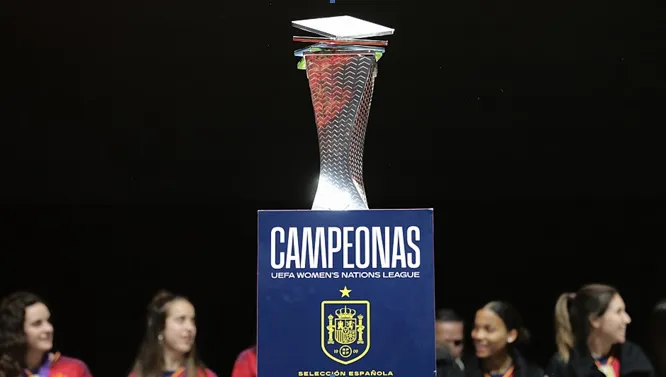 Burgos celebra la llegada de la selección femenina con una Fan Zone