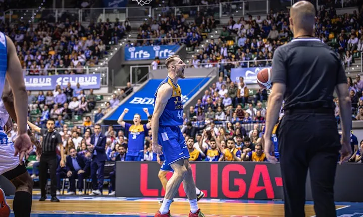 Dos prórrogas dan la victoria al San Pablo Burgos frente a Cáceres (109-102)