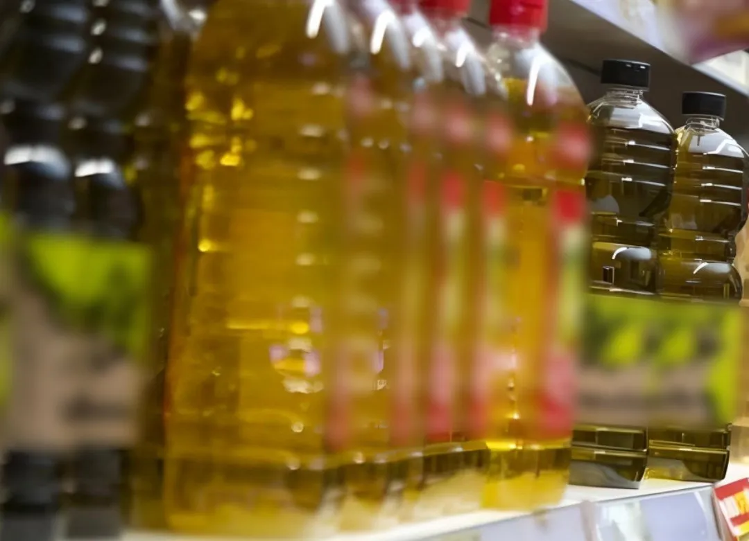 El precio del aceite de oliva sigue subiendo en 2024, denuncia OCU