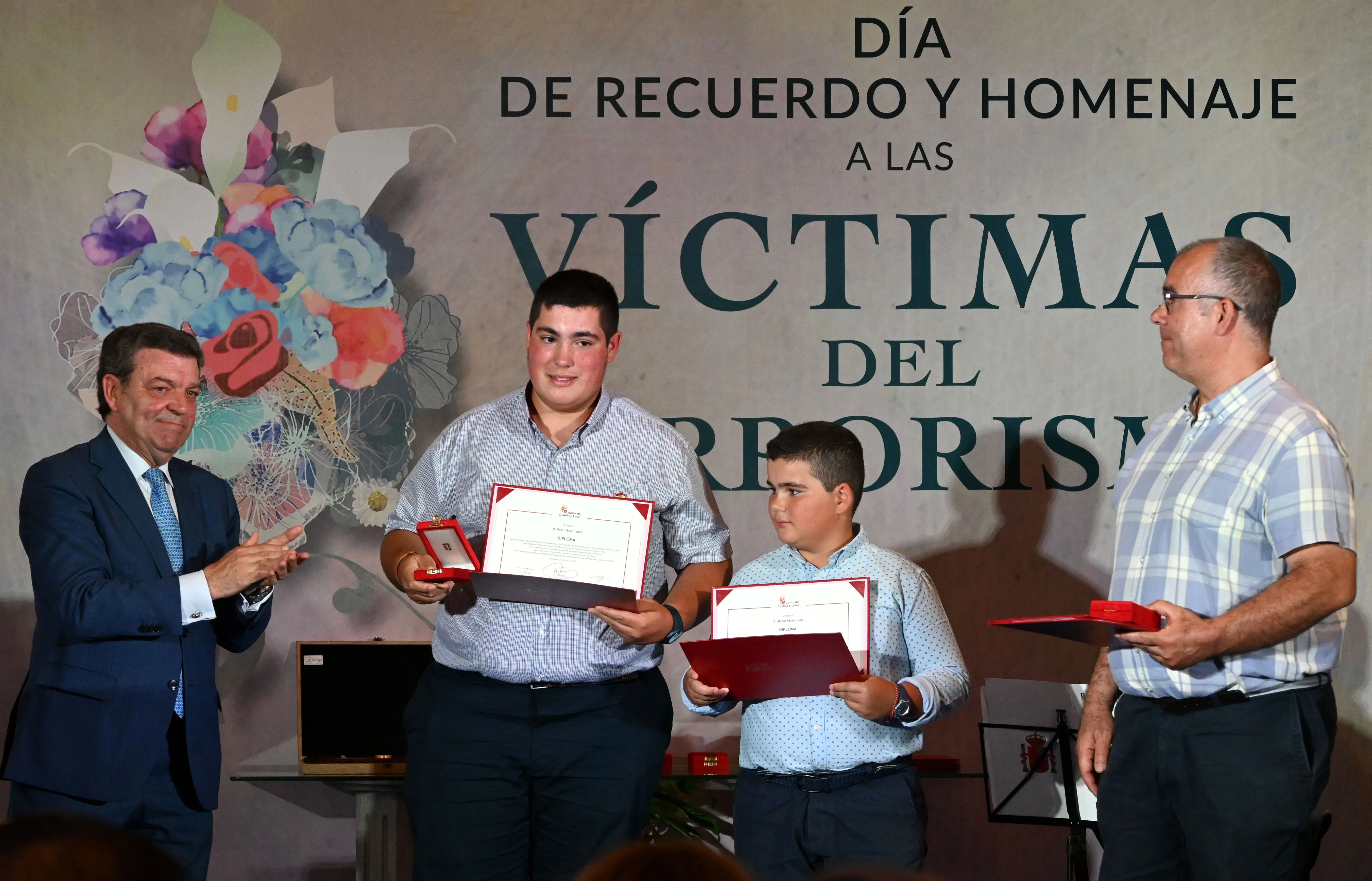La Junta reconoce a las víctimas del terrorismo en CyL y a la Policía Nacional como ejemplos de dignidad