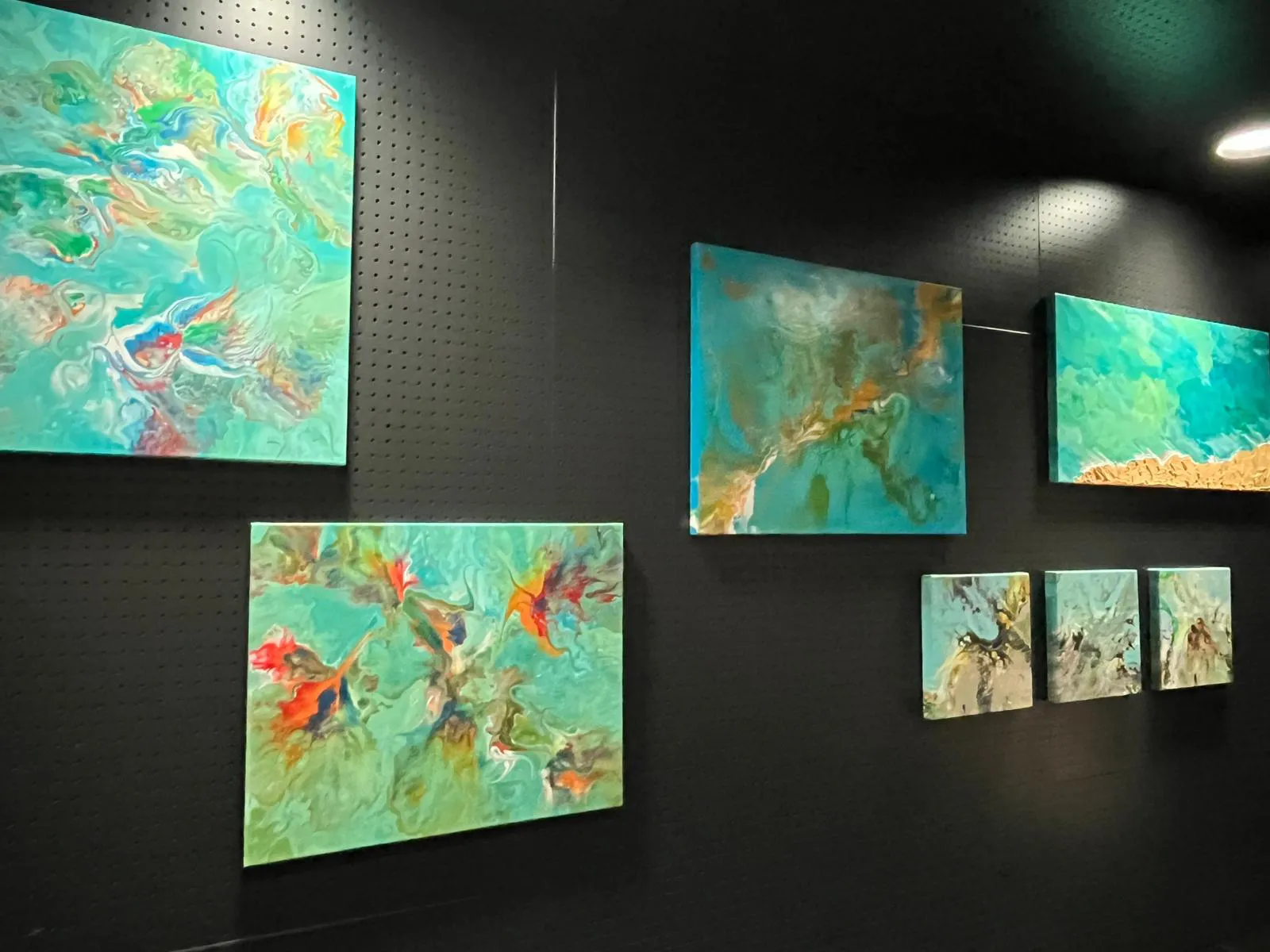 Pintura y diversidad se aúnan en una exposición de la Biblioteca Pública de Burgos