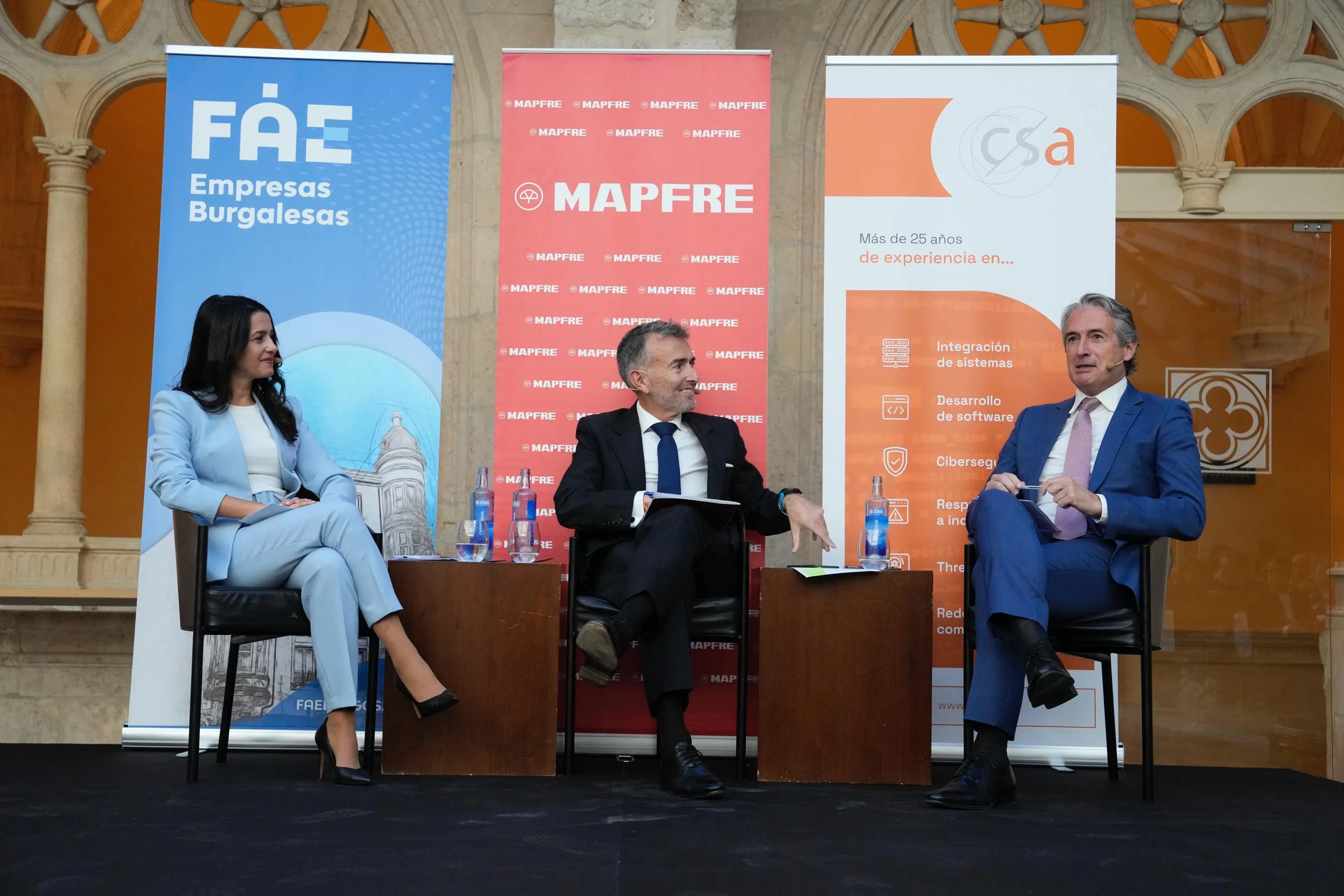 De la Serna sostiene que la competitividad industrial de Burgos pasa por mejorar sus infraestructuras