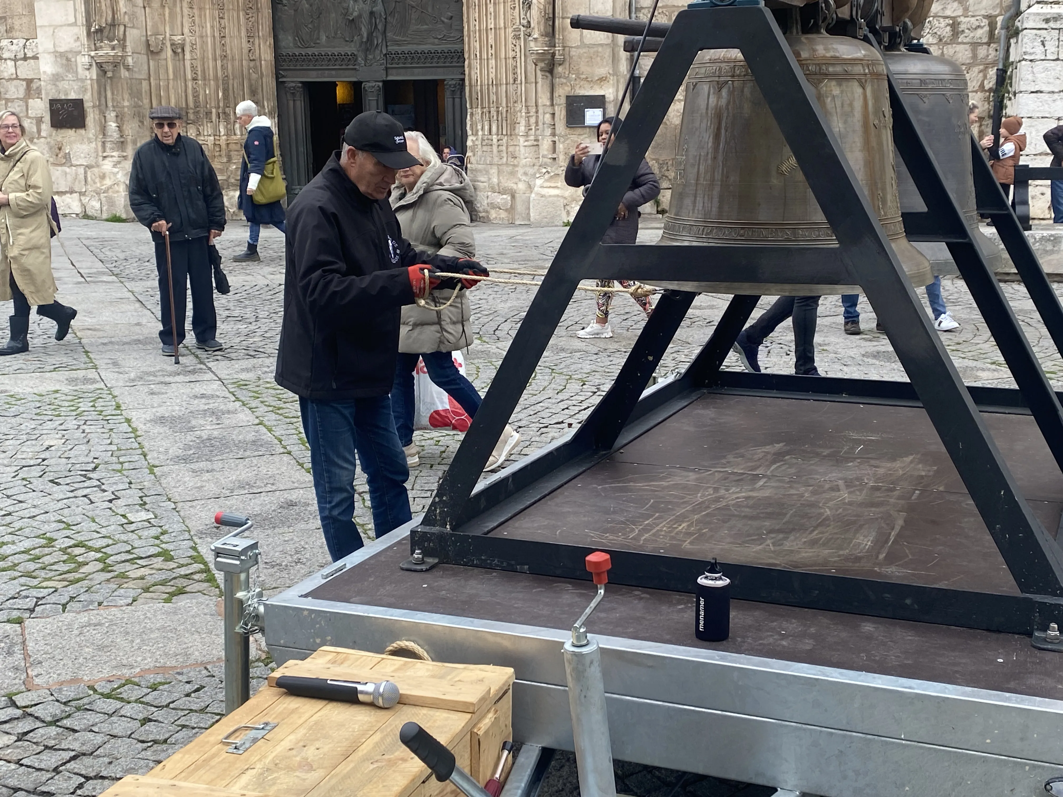 Inaugurada en Burgos la carpa del programa Leader Tour