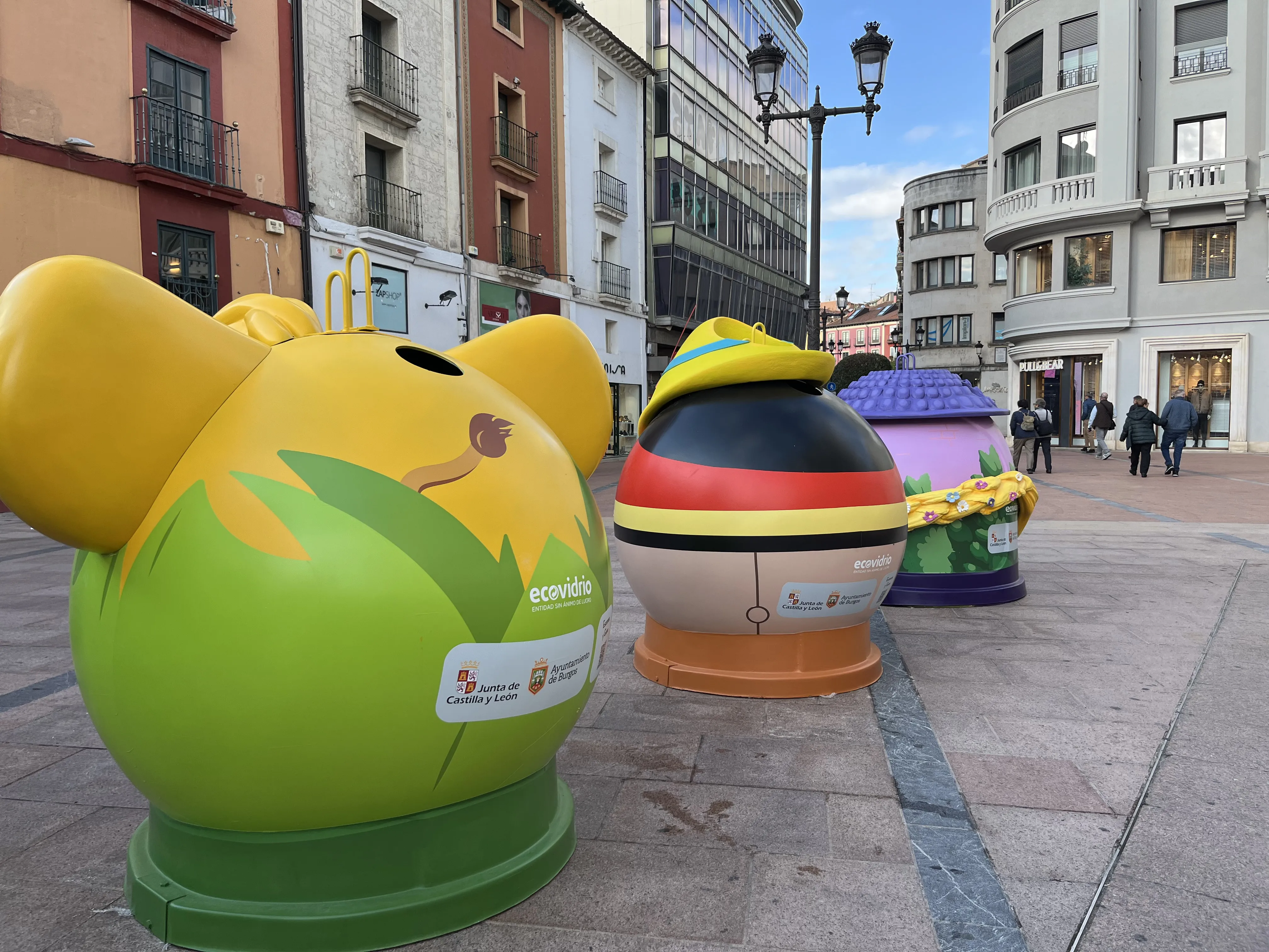 El Ayuntamiento de Burgos y Ecovidrio animan a reciclar con personajes de Disney