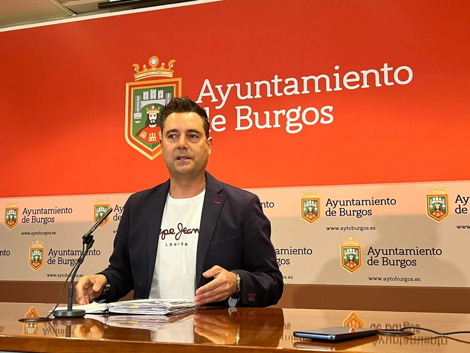 De la Rosa vuelve a tender la mano a la alcaldesa Ayala para aprobar el Presupuesto