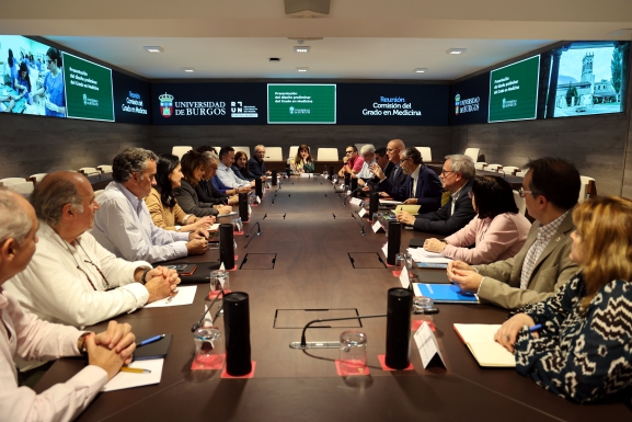 La Comisión del Grado en Medicina de la UBU, en marcha