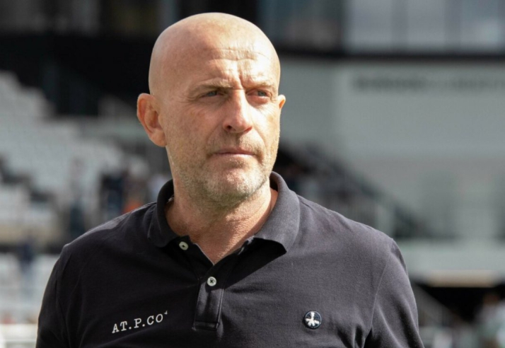 ¿Podría volver Julián Calero a entrenar al Burgos CF?