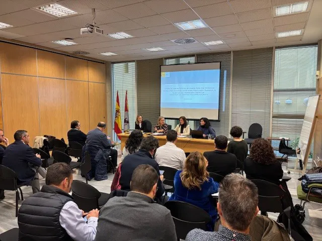 Presentan una guía para agilizar la incorporación de conductores de terceros países al sector
