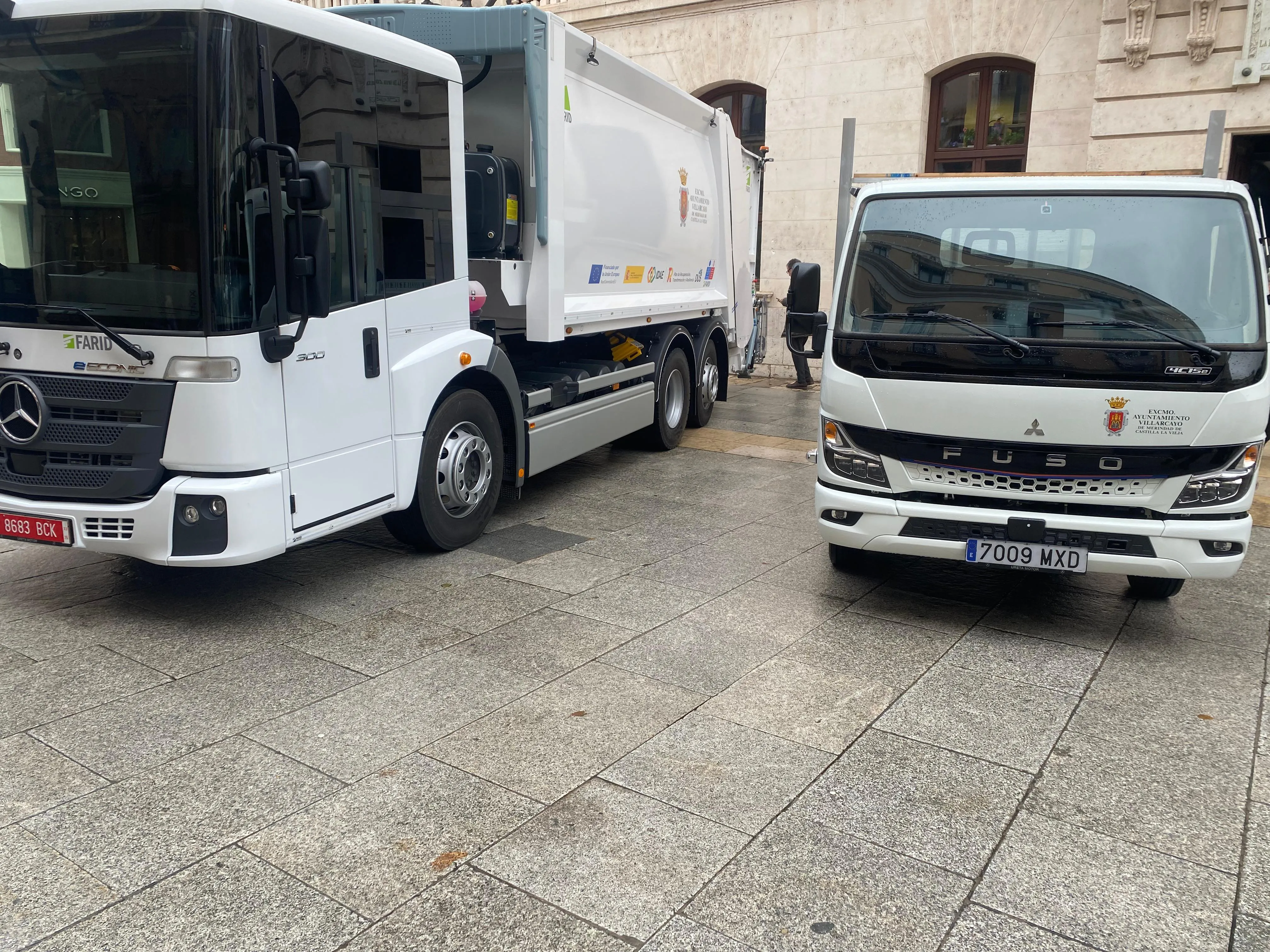 El Ayuntamiento de Villarcayo incorpora tres nuevos camiones eléctricos a su flota
