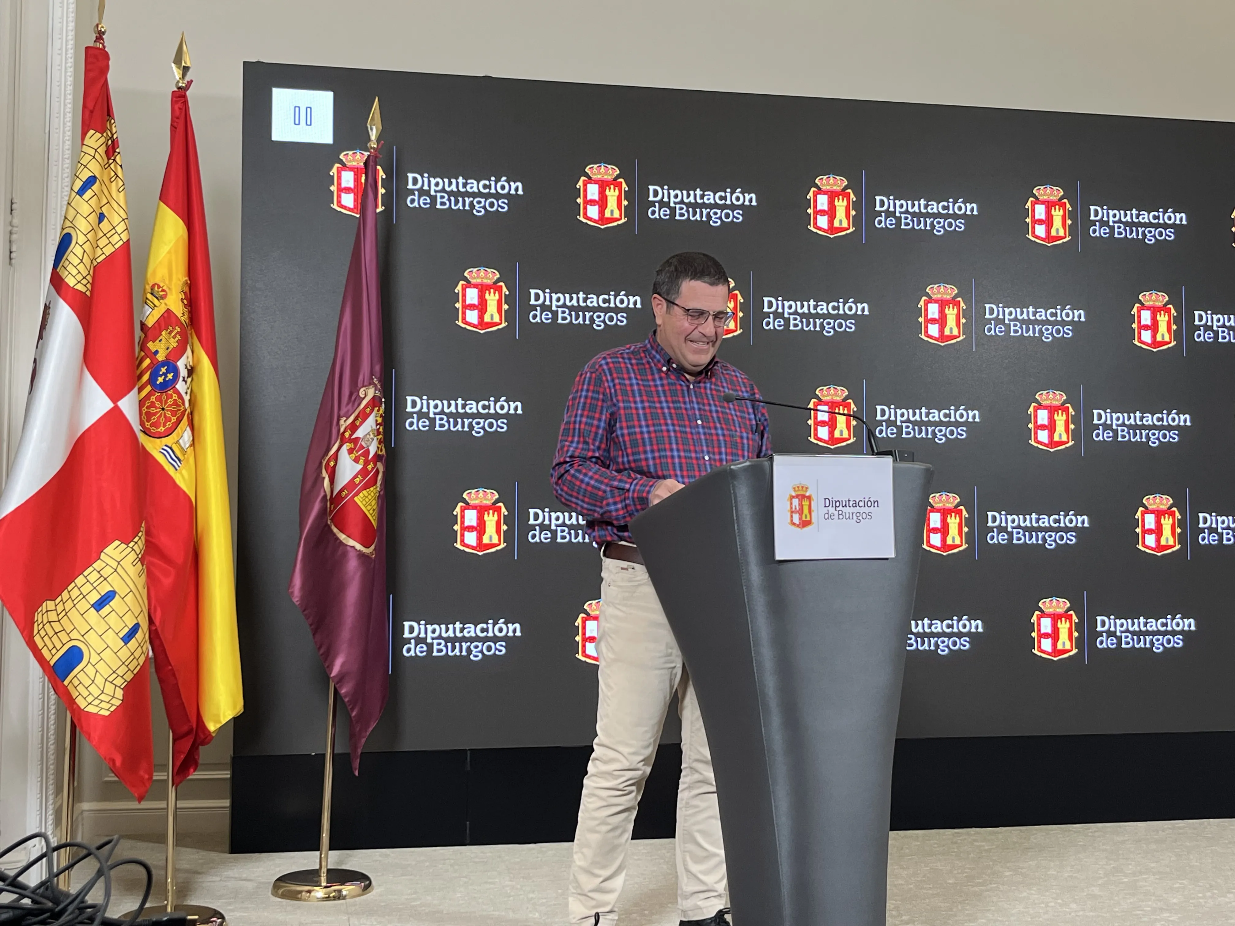 El PSOE provincial pedirá a la Diputación la puesta en marcha de sus tres motoniveladoras