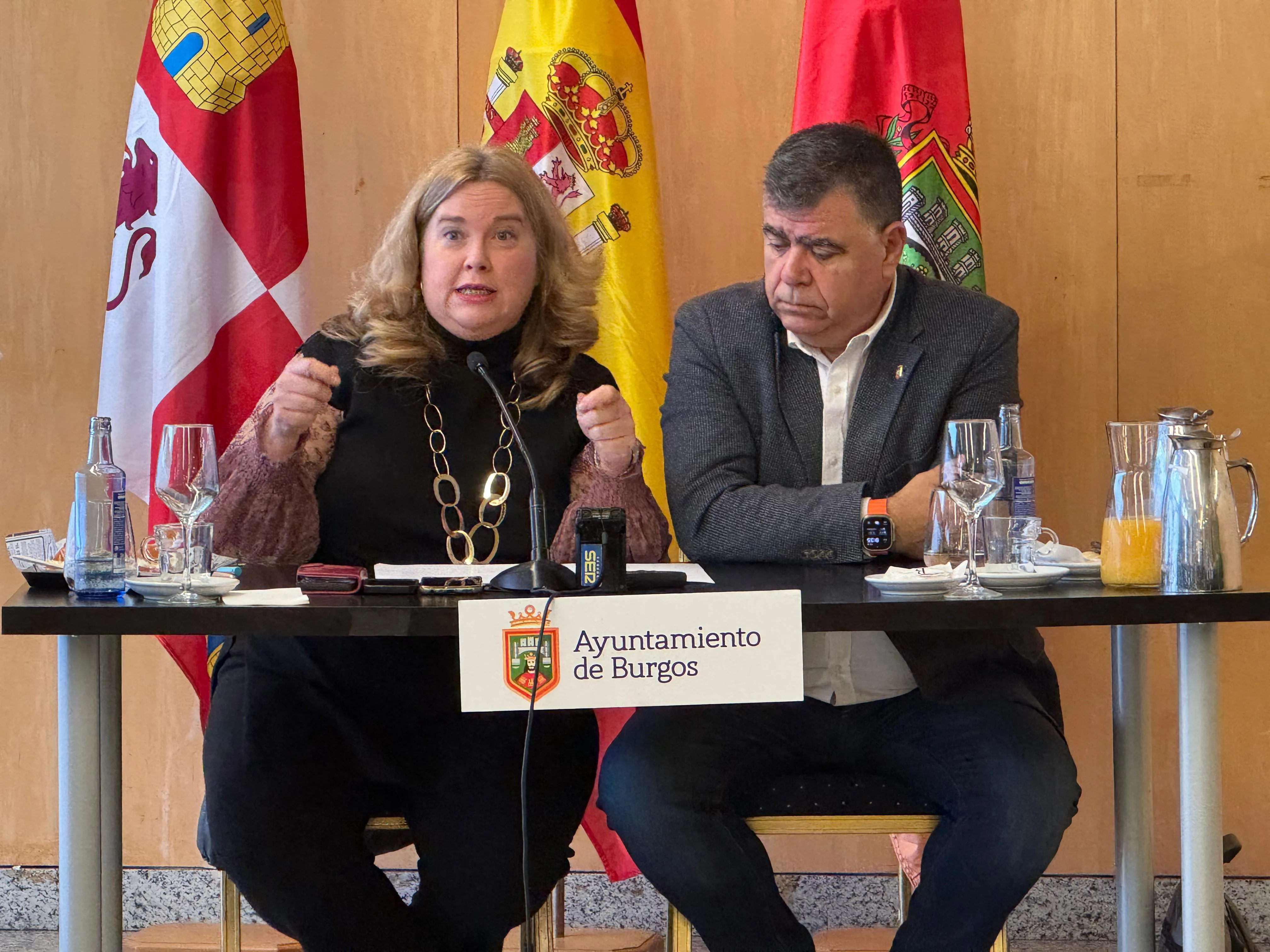 Ayala asegura que en 2025 las tasas no subirán, a excepción de la de basuras, que intentarán retrasar hasta 2026