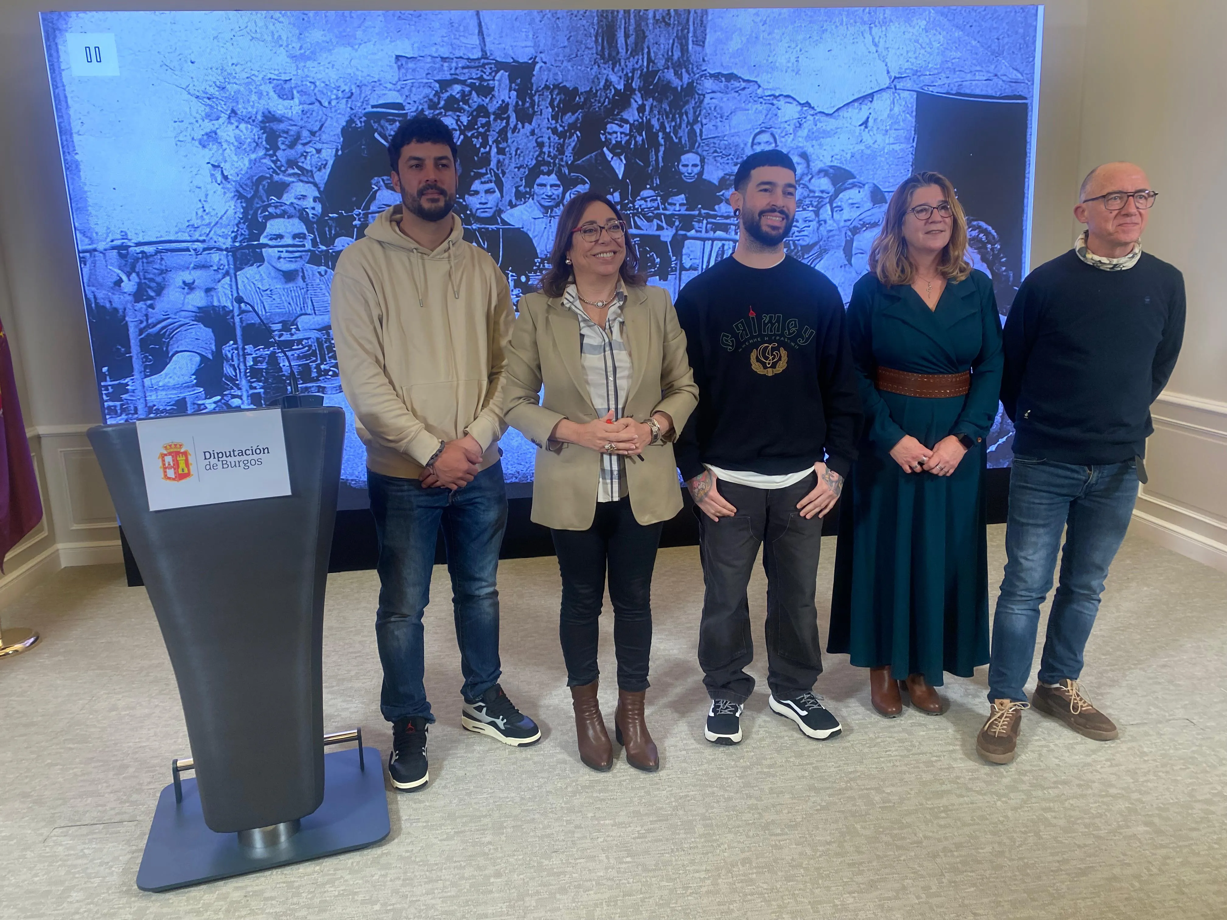 Un documental recoge los testimonios del presente, pasado y futuro de la industria de Pradoluengo
