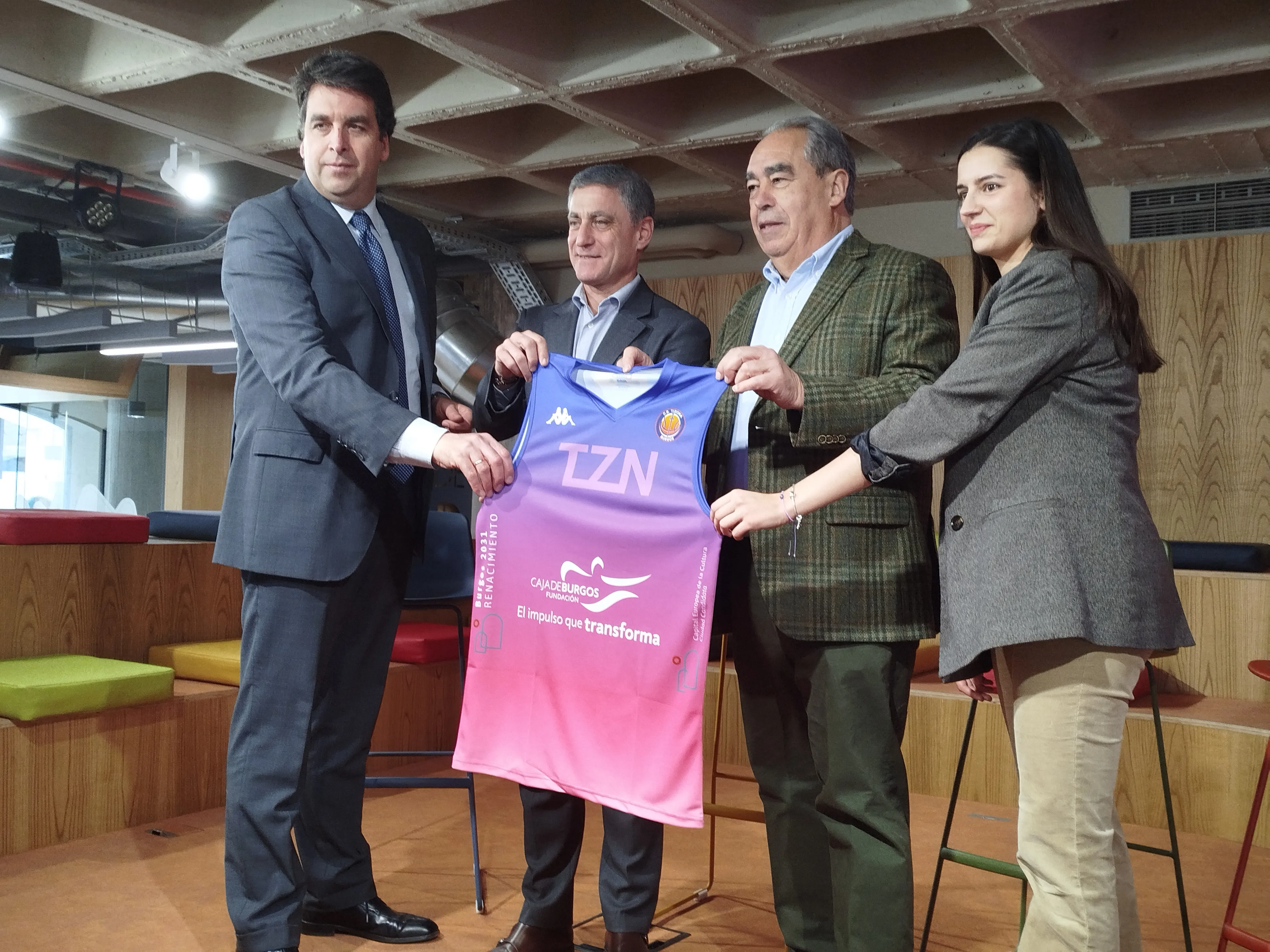 Baloncesto Burgos: El CB Tizona y la Fundación Caja de Burgos firman un patrocinio centrado en las categorías femeninas
