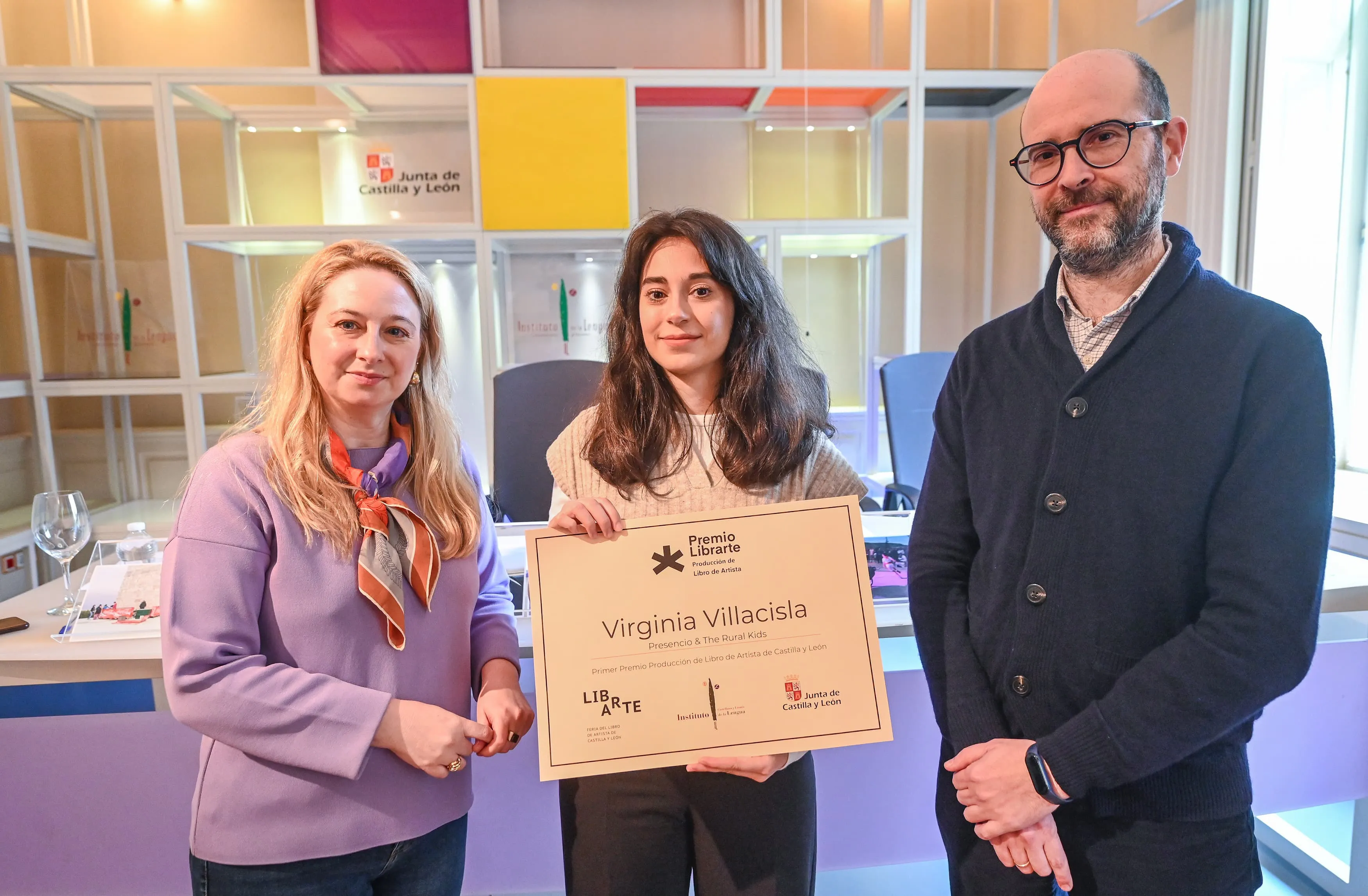 Virginia Villacisla gana el premio Librarte 2025 con su trabajo Presencio & The Rural Kids