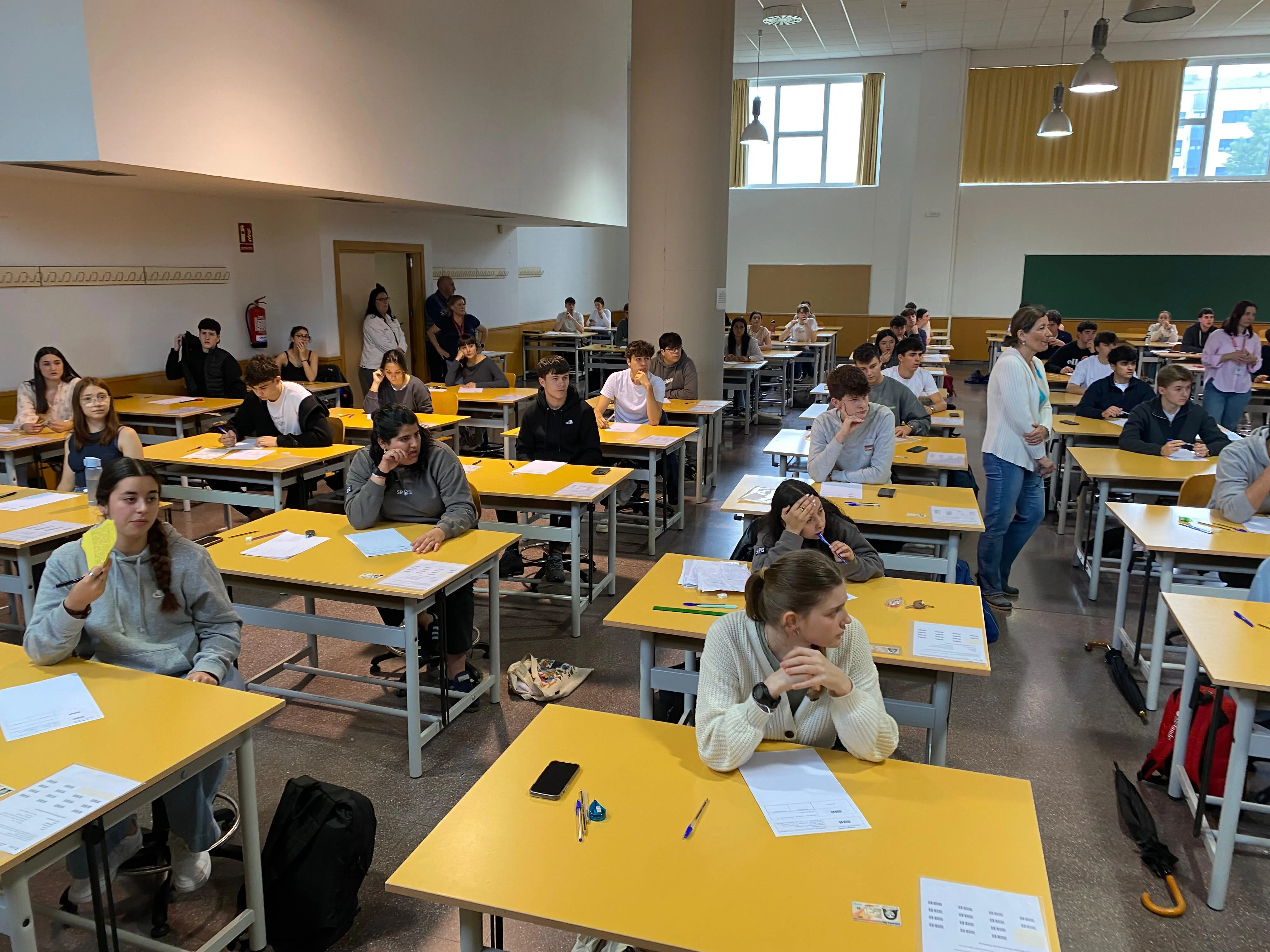 La PAU 2025 arranca con más de 1.300 estudiantes en la sede de Burgos