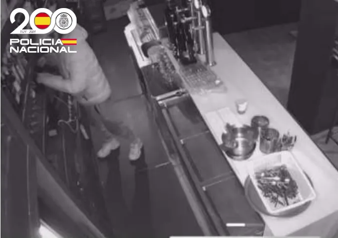Detenido el presunto autor de tres robos con fuerza en el mismo establecimiento de hostelería