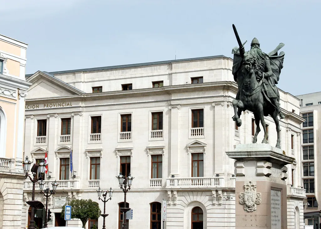 Burgos conmemora los 70 años de la estatua del Cid con un desfile y un documental