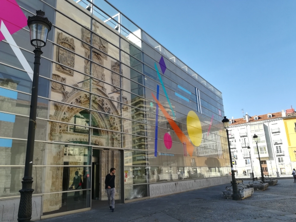 Canales del portal Burgos: La Biblioteca Pública de Burgos arranca el verano con cine, talleres y juegos para toda la familia