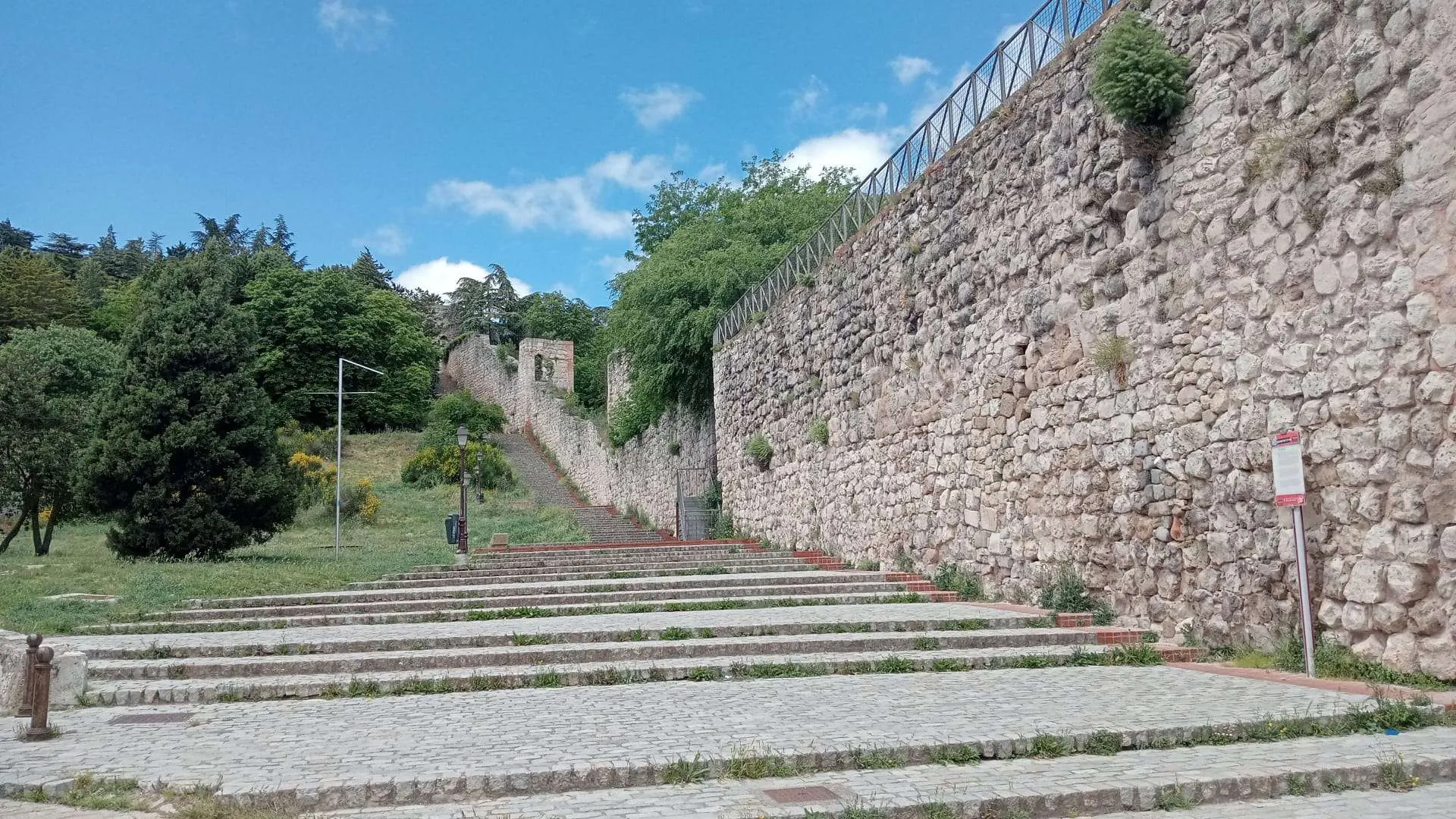 Patrimonio da luz verde al proyecto de restauración de varios tramos de la muralla de Burgos