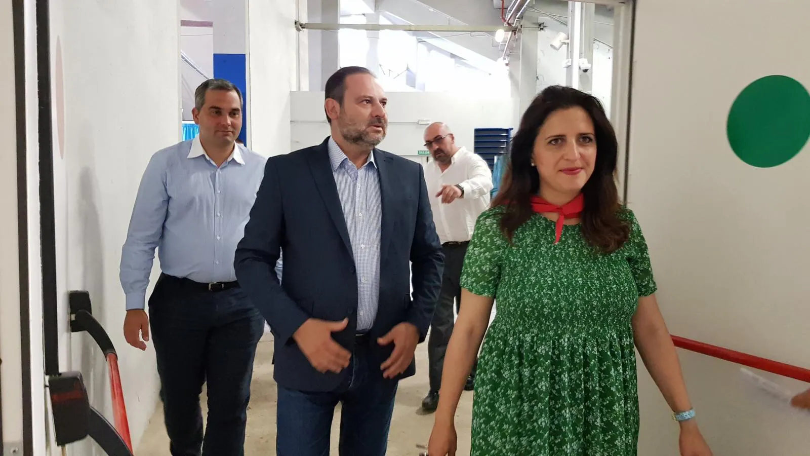 Ábalos y Koldo con Ester Peña y Daniel de la Rosa en la Feria Taurina de Burgos