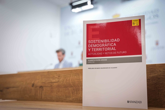 La UBU presenta el libro Sostenibilidad demográfica y territorial. Actualidad y retos de futuro