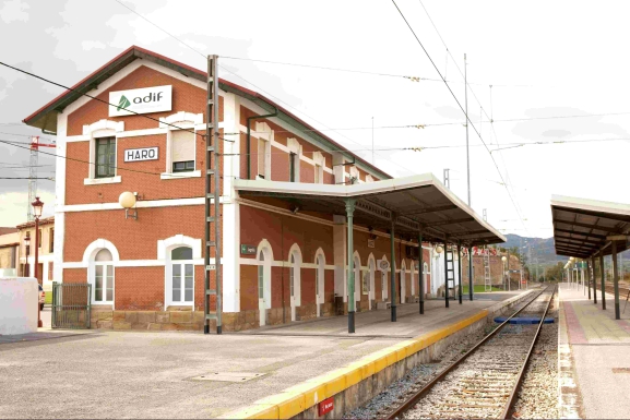 Inician el proceso para renovar la vía de la línea Logroño-Miranda de Ebro