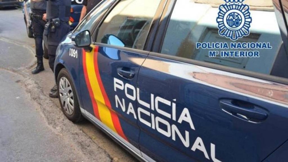 La Policía Nacional salva la vida a una mujer tras un atragantamiento en Miranda 