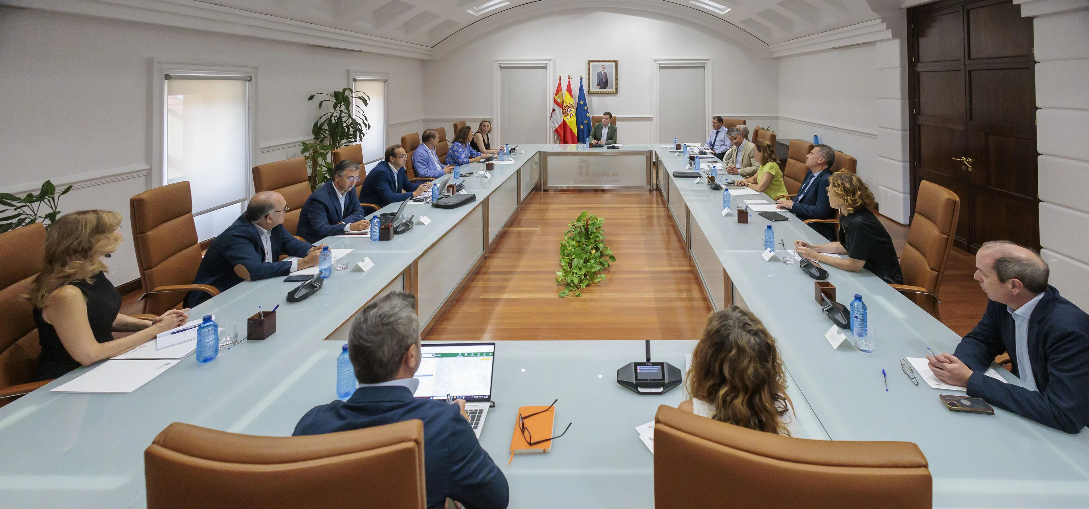 La Junta aprobará este miércoles las primeras ayudas para la recuperación de las zonas afectadas por los incendios