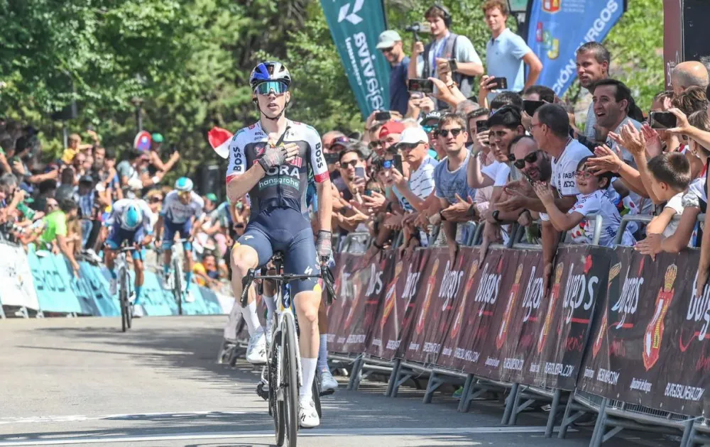 Adriá gana en el Castillo de Burgos y una caída aparta a Ciccone de la posible victoria final