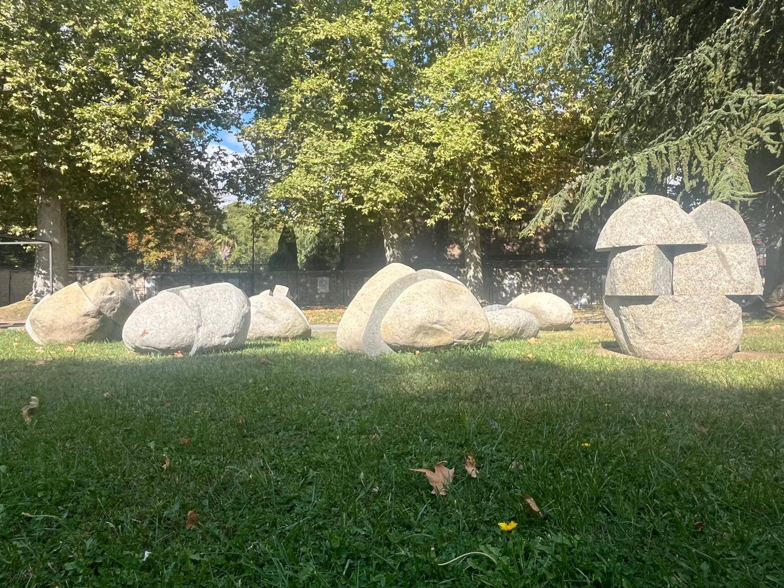 El Palacio de la Isla acoge la obra del escultor burgalés ‘In custodia verbi. Bendita la locura de la piedra’
